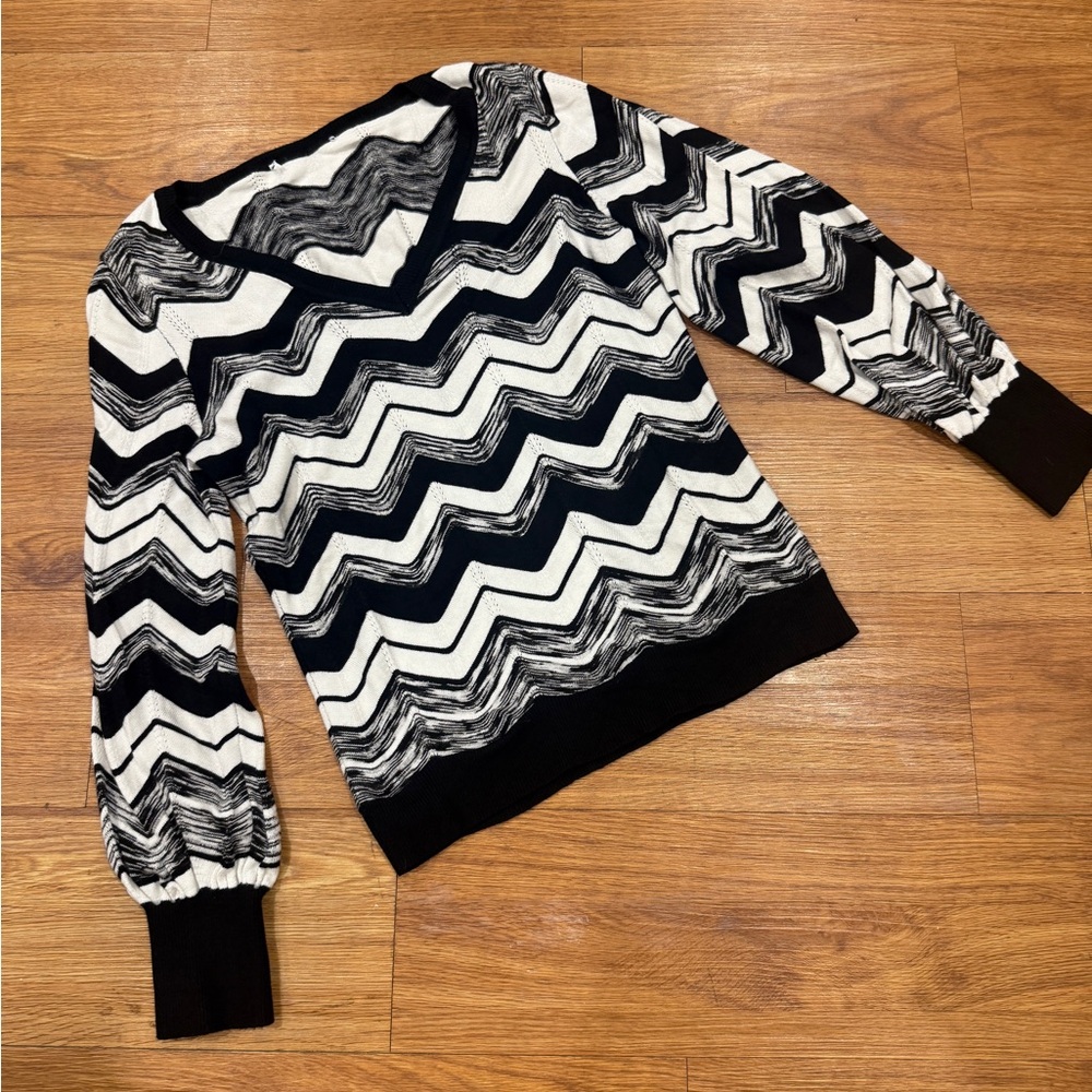White House Black Market V-Neck Black and White Sweater